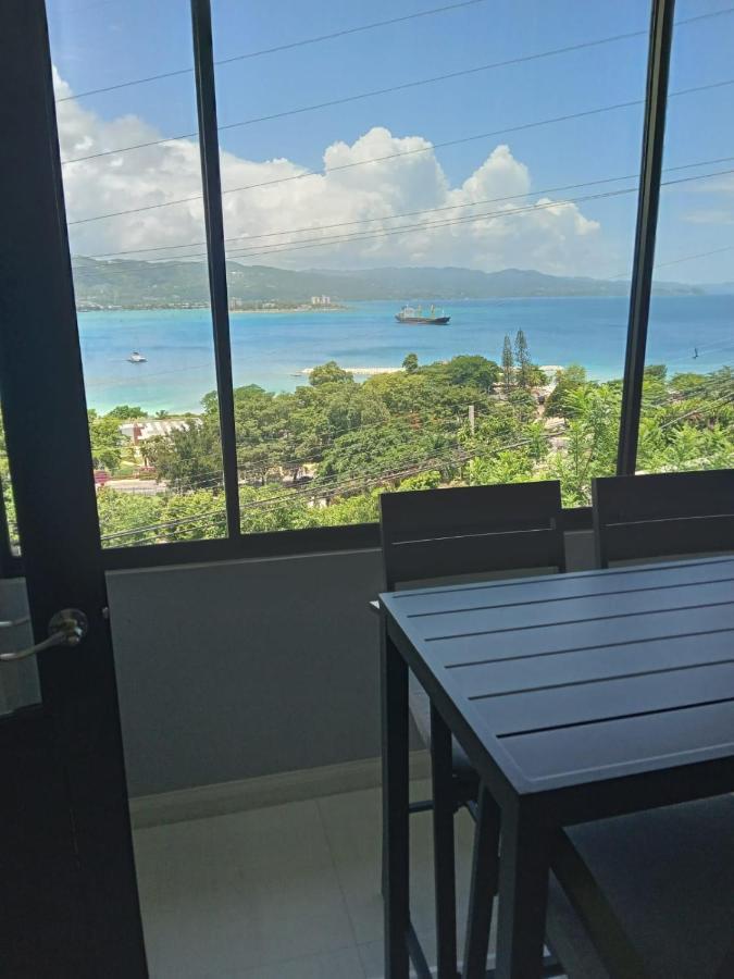 K&s Seaview Luxury Apartment Montego Bay