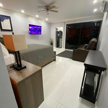 K&S Seaview Luxury Apartment Montego Bay Exterior photo